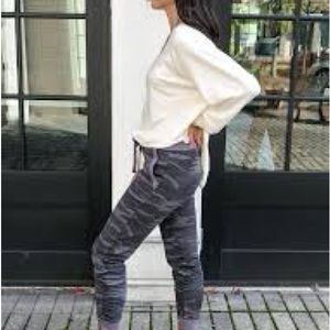 Z SUPPLY JORDAN CAMO JOGGER-CHARCOAL Large